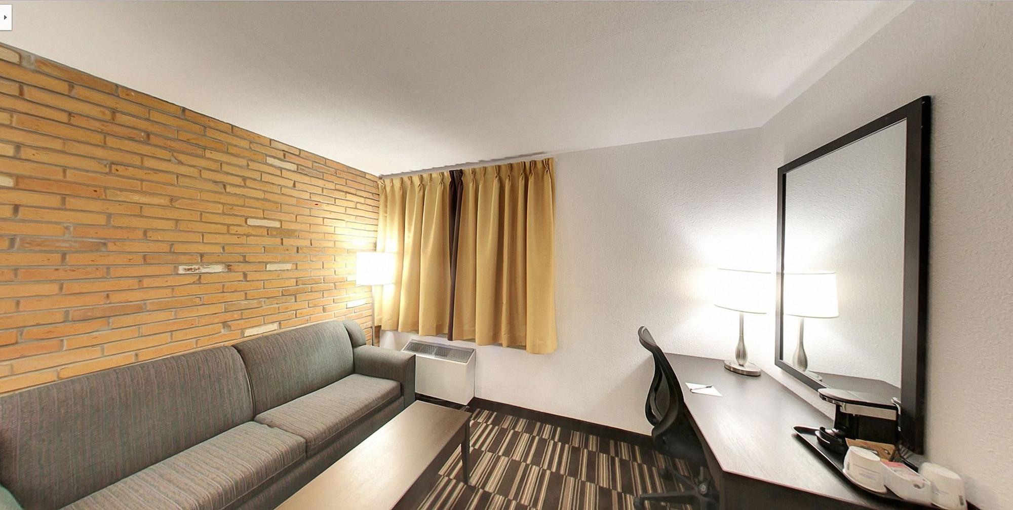 Super 8 By Wyndham Sudbury On Hotel Exterior photo
