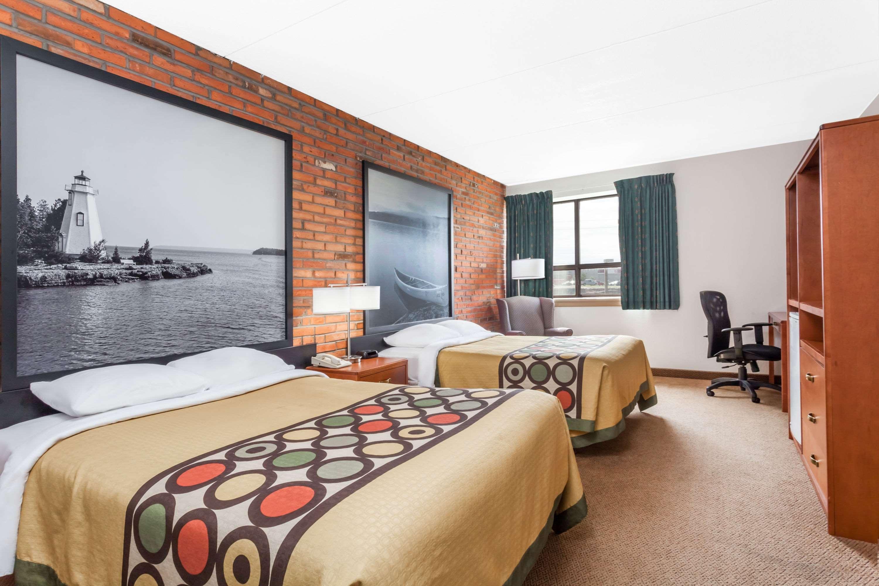 Super 8 By Wyndham Sudbury On Hotel Exterior photo